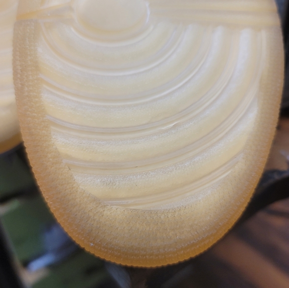 Air jordan  1 mid New love" 2007 release  mens size 13 - Picture 5 of 6